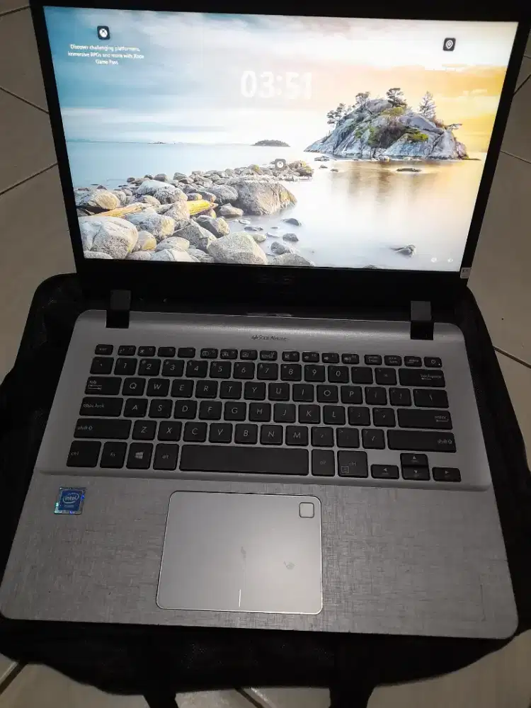 LAPTOP ASUS X 407 MA (sdc)