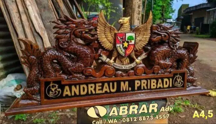 PAPAN NAMA MEJA UKIRAN KAYU