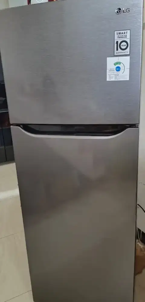 Kulkas LG 2 pintu kondisi Istimewa