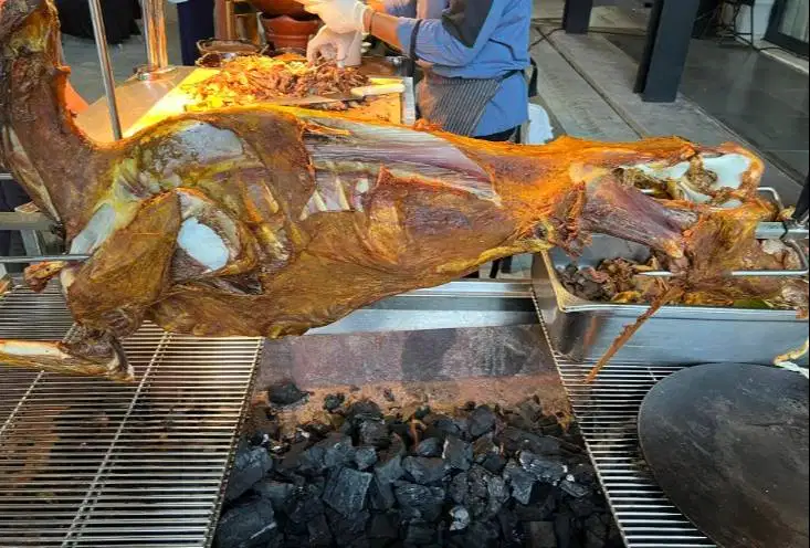 paket kambing guling utuh 1 ekor buat 50 porsi siap pesta tahun baruan