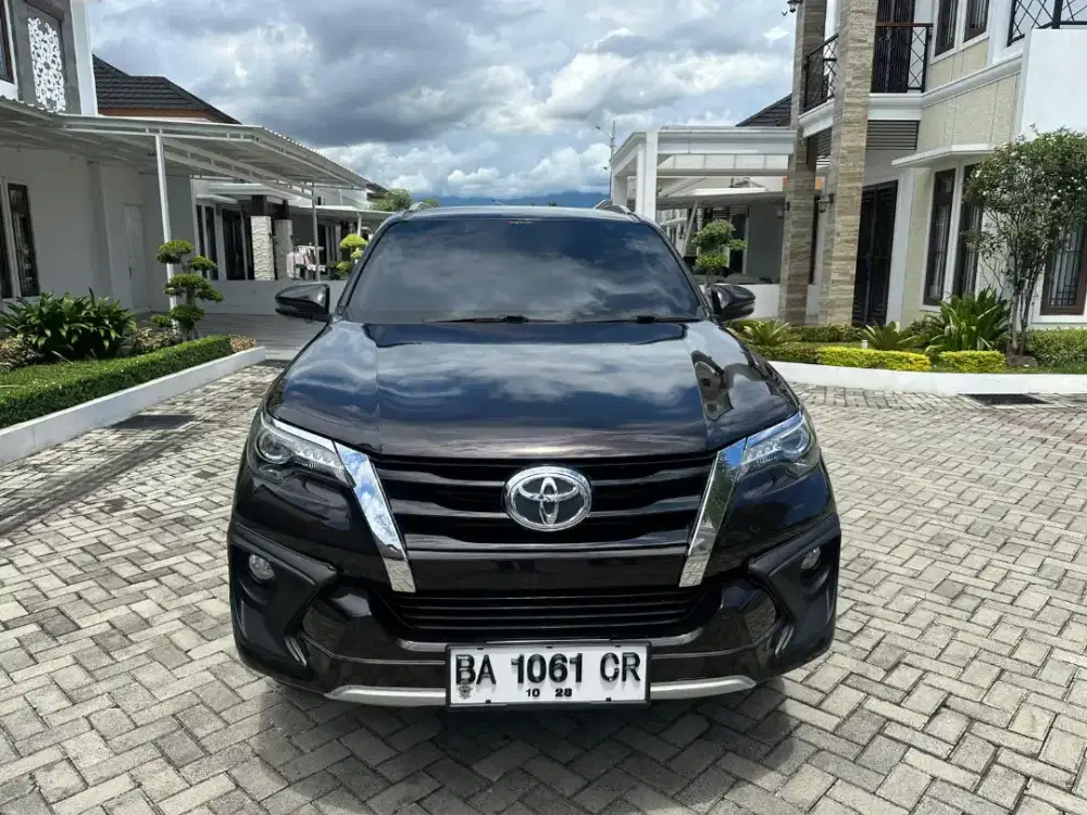 Toyota Fortuner TRD Sportivo Metic Solar 2018