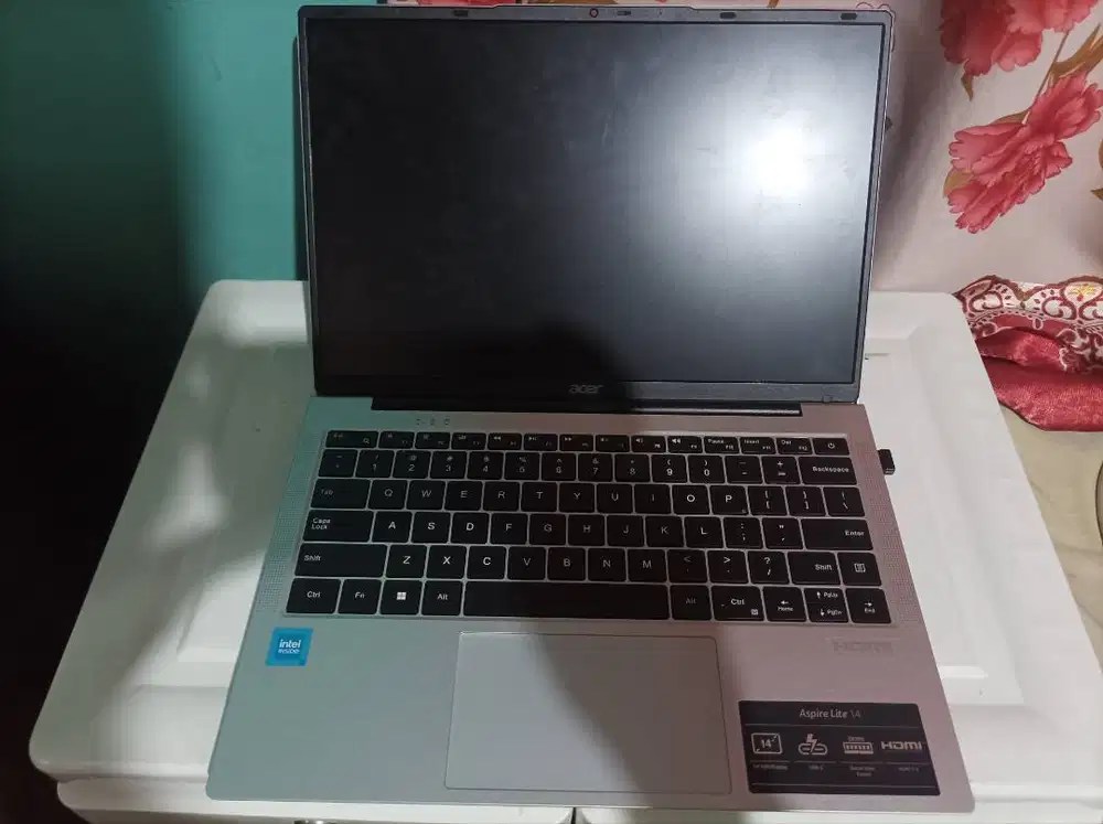 Accer aspire lite 14 like new