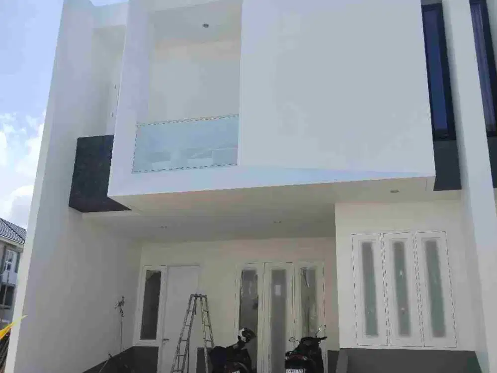 Rumah mewah modern 1,85M samping Tol Becakayu kalimalang