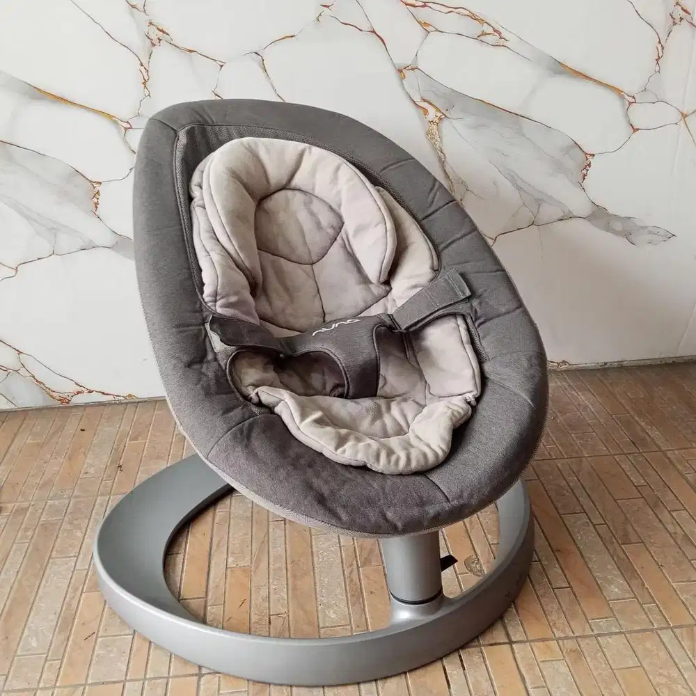 Preloved bouncer nuna masih bagus