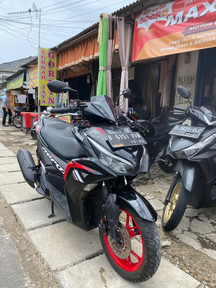 AEROX NEW KONDISI MULUS ISTIMEWA DP 500