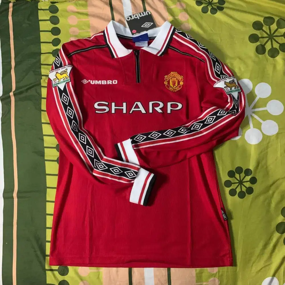 Jersey Treble Man United 99 Grade Ori + Patch Juara
