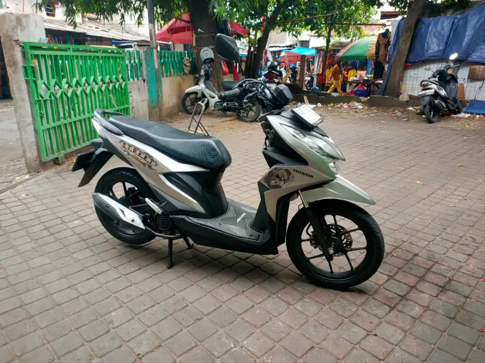 Honda Beat Street 110cc PGM-FI Tahun 2023