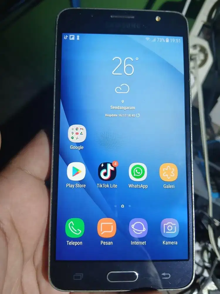 Smsung galaxy j5