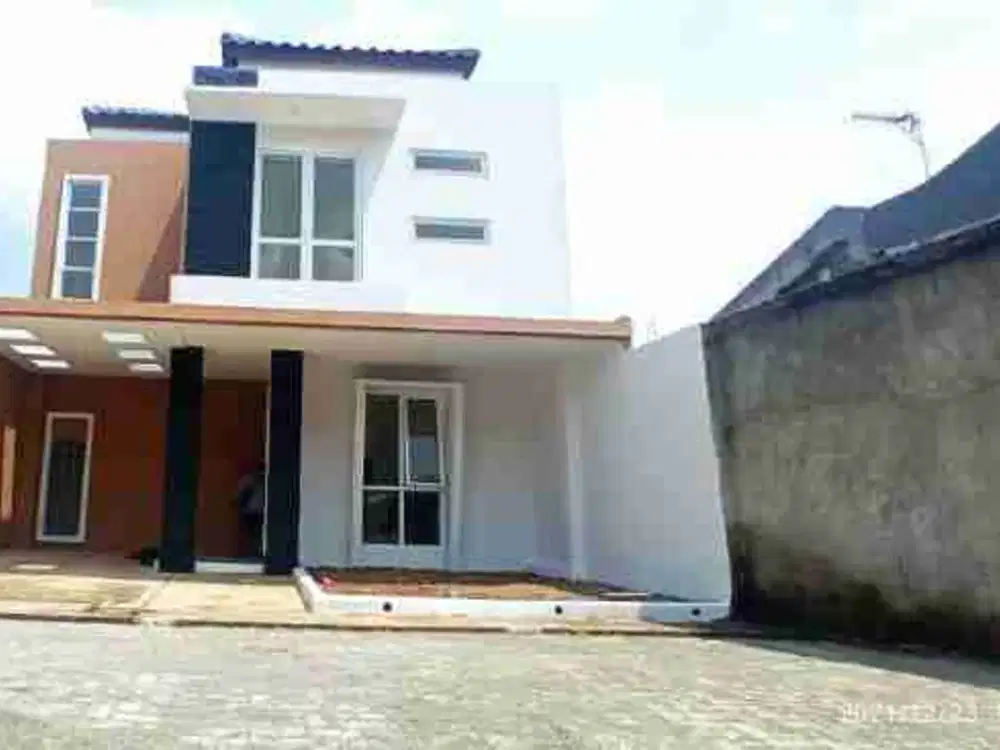 Rumah cluster Siap huni di Rawalumbu kota Bekasi 2 lantai 3 kamar tidur KPR strategis LRT Jatimulya dan pintu tol Bekasi Timur