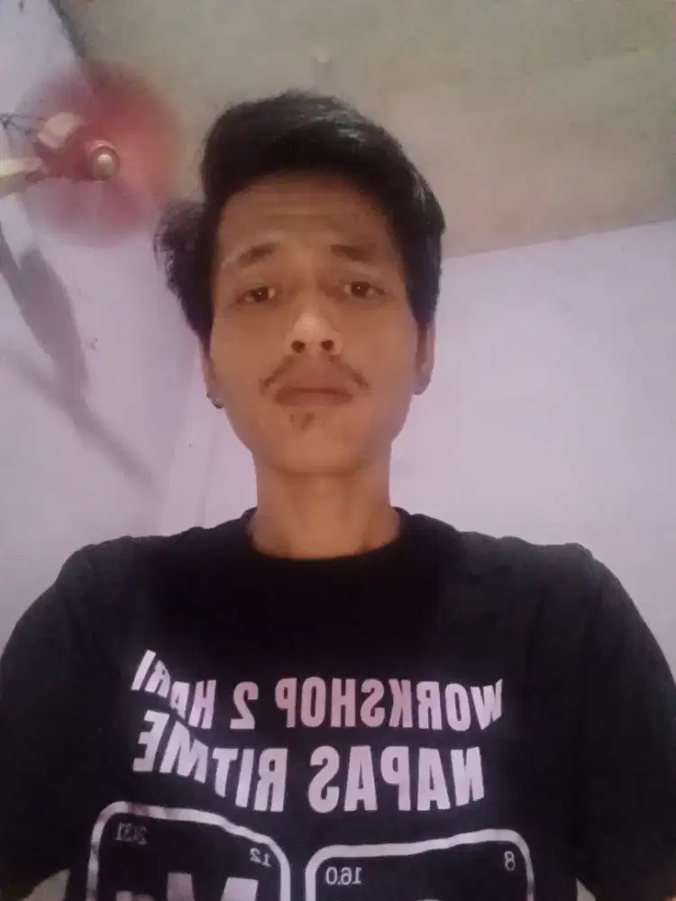 Sedang butuh kerjaan apa saja