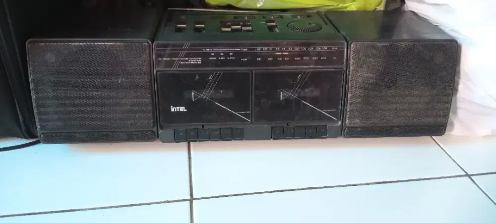 Radio Intel Normal Aux