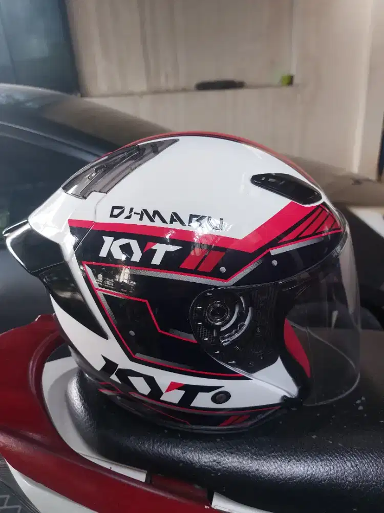 KYT DJ Maru visor flat+ spoiler