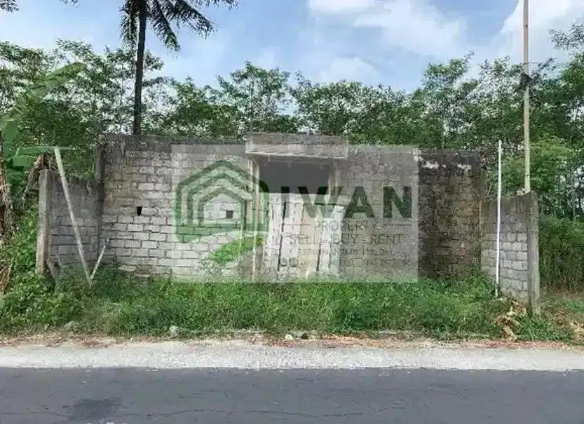 Kostan Hadap Jalan Lebar Strategis Dekat Jalan Raya Solo-Semarang