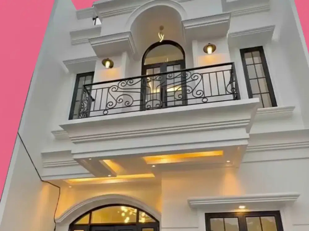 Rumah Classic di Komplek Esteria Luxury Padang Bulan 6x22M2 Dekat Kampus USU