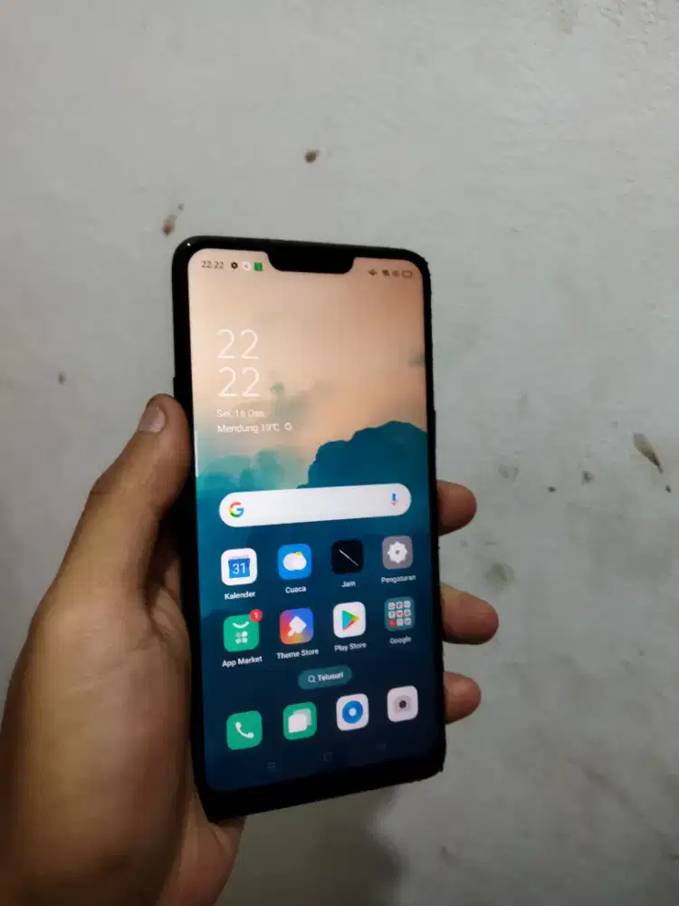 Oppo F7 batangan