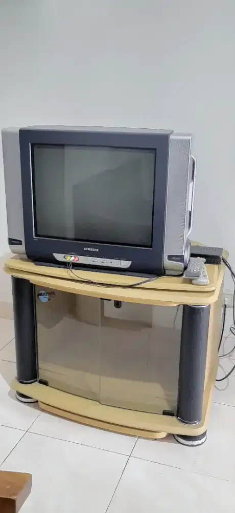 Tv tabung Samsung 21 inch