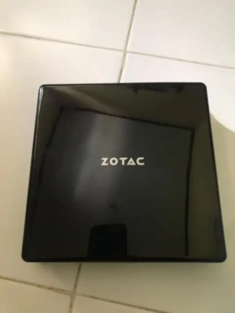Mini PC ZOTAC ID18 Portable