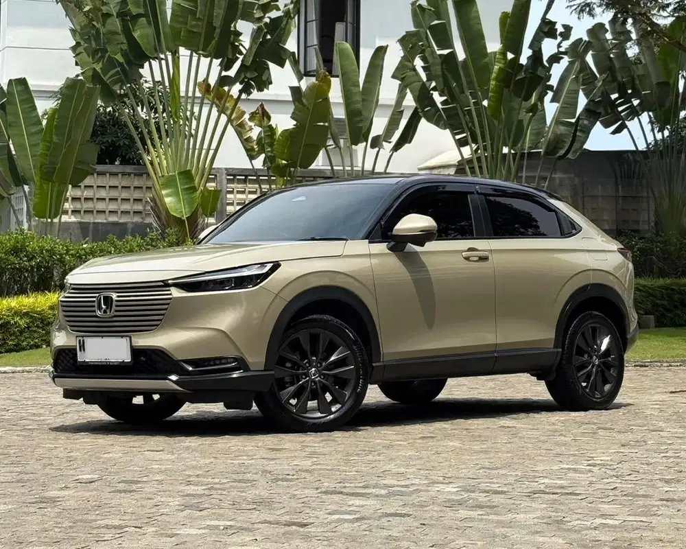 HRV SE 2022 Sand Khaki