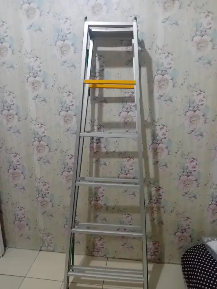 Tangga Lipat Alumunium Panjang sampai 4 Meter