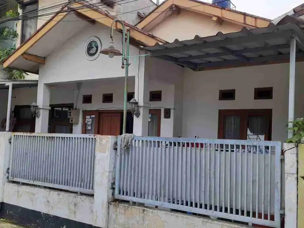 dijual rumah di sekelimus dekat rs mayapada 800 juta