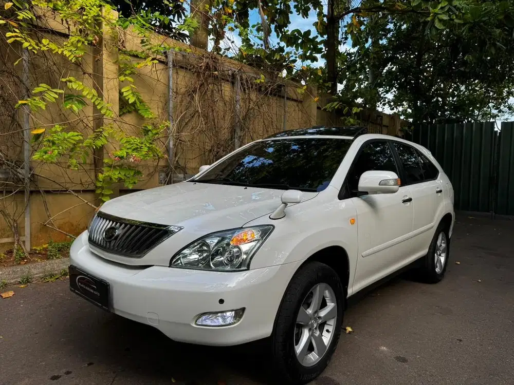 BEST CONDITION!! Toyota Harrier 2.4 L-Prem Panoramic Sunroof 2010