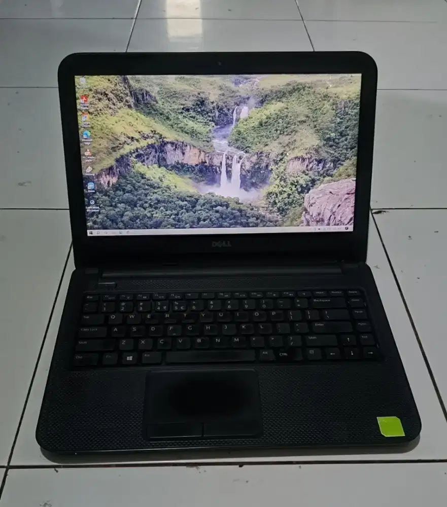 Dell i3 all normal ram 4/320 batre 2 jam windows 10 siap pakai