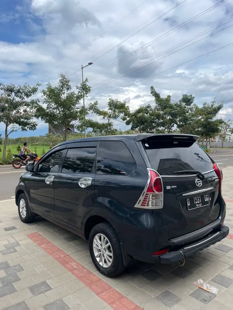 Daihatsu Xenia 2012 Bensin