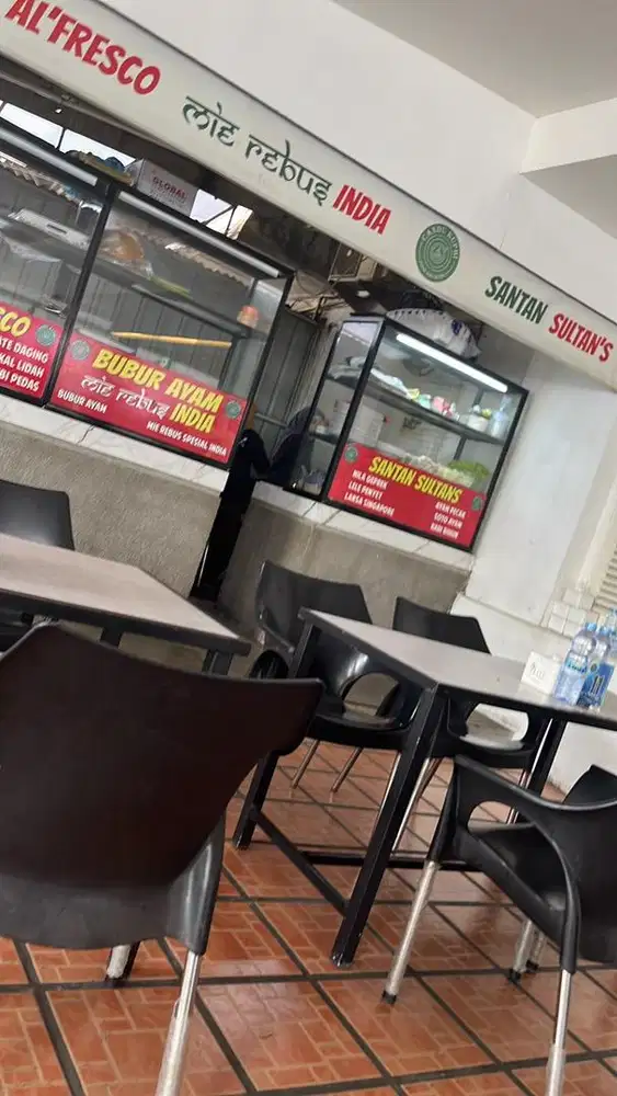 Di cari helper tenant makanan