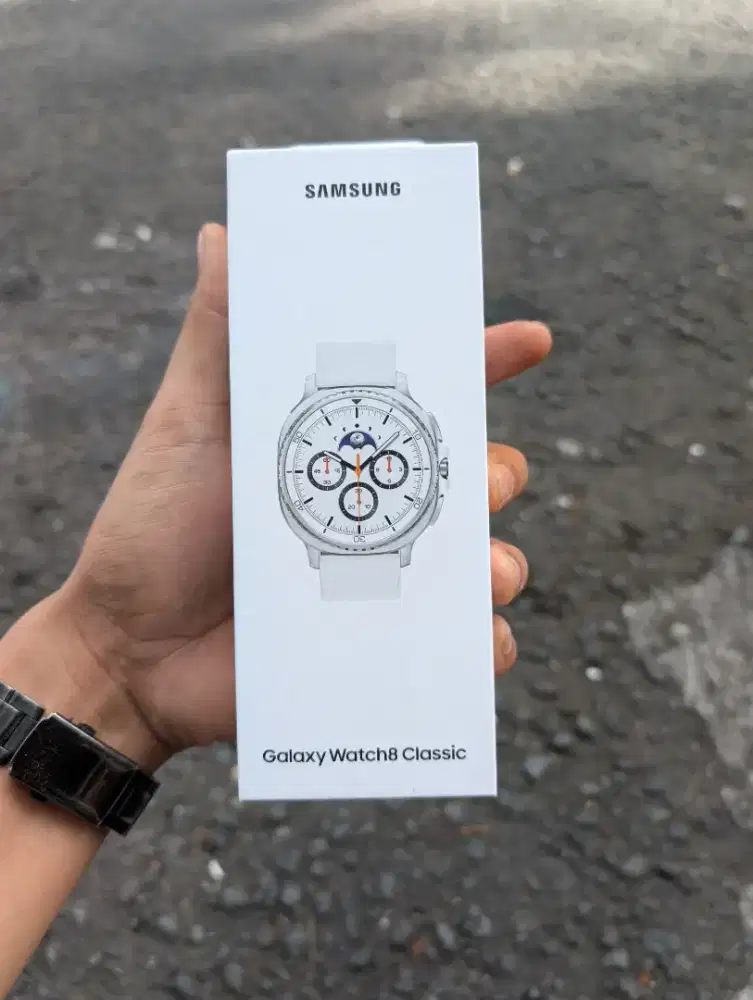 Samsung Galaxy watch8 classic , new , fresh