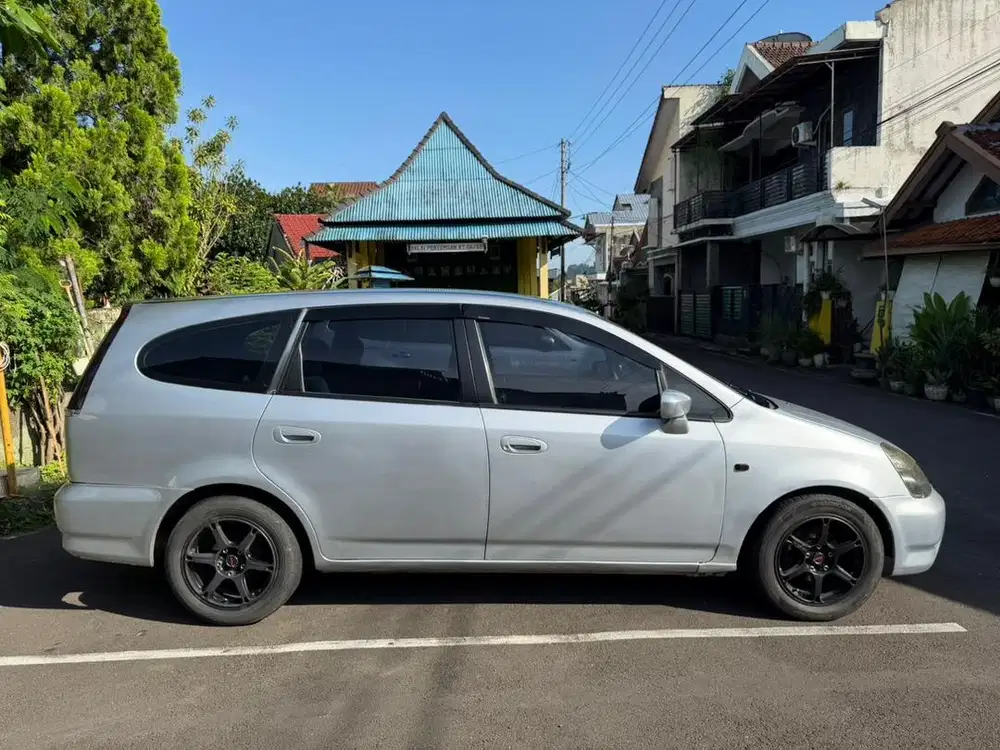 Honda Stream Matic 2002