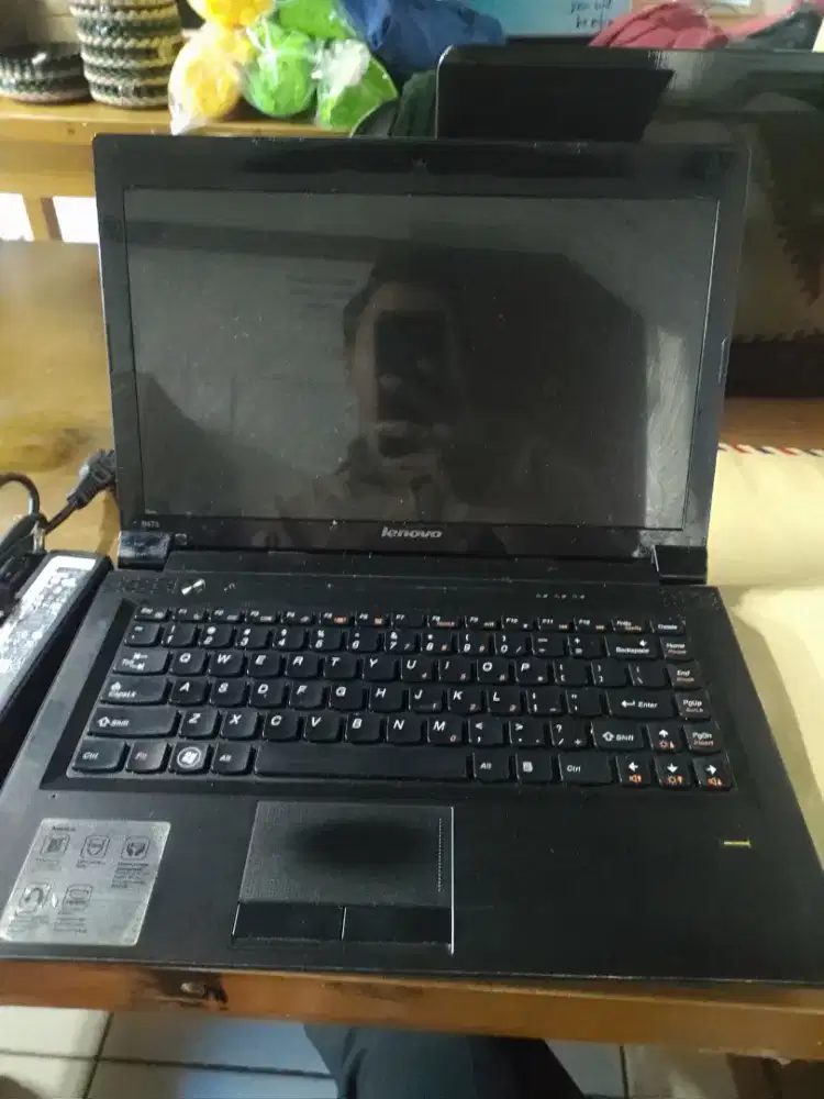 Di jual cepat laptop Lenovo B475