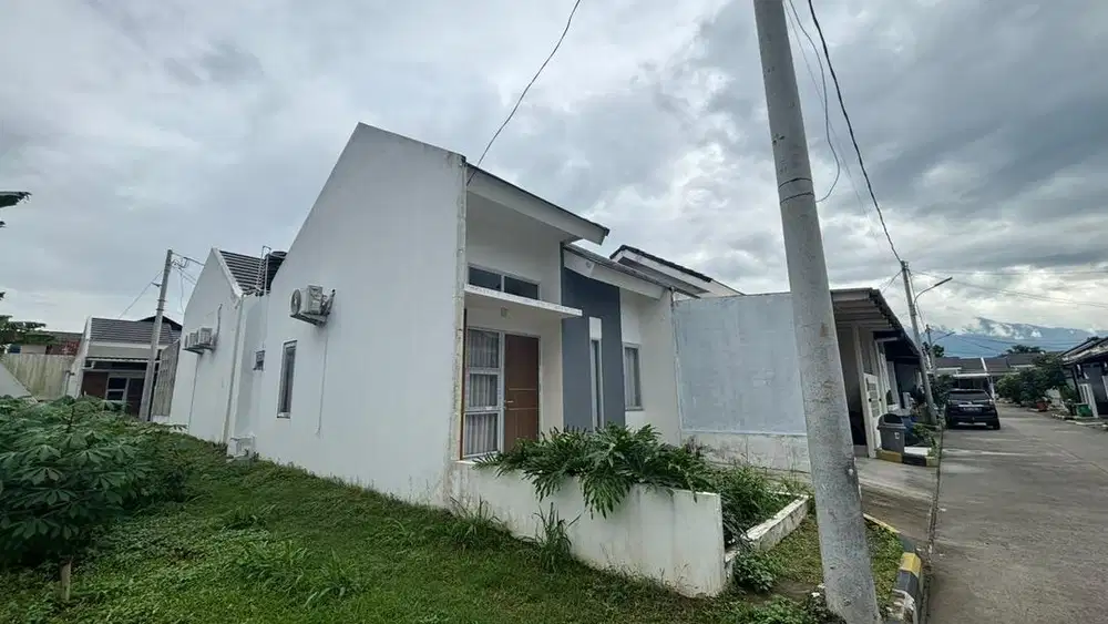 Rumah di hook perumahan the manzil