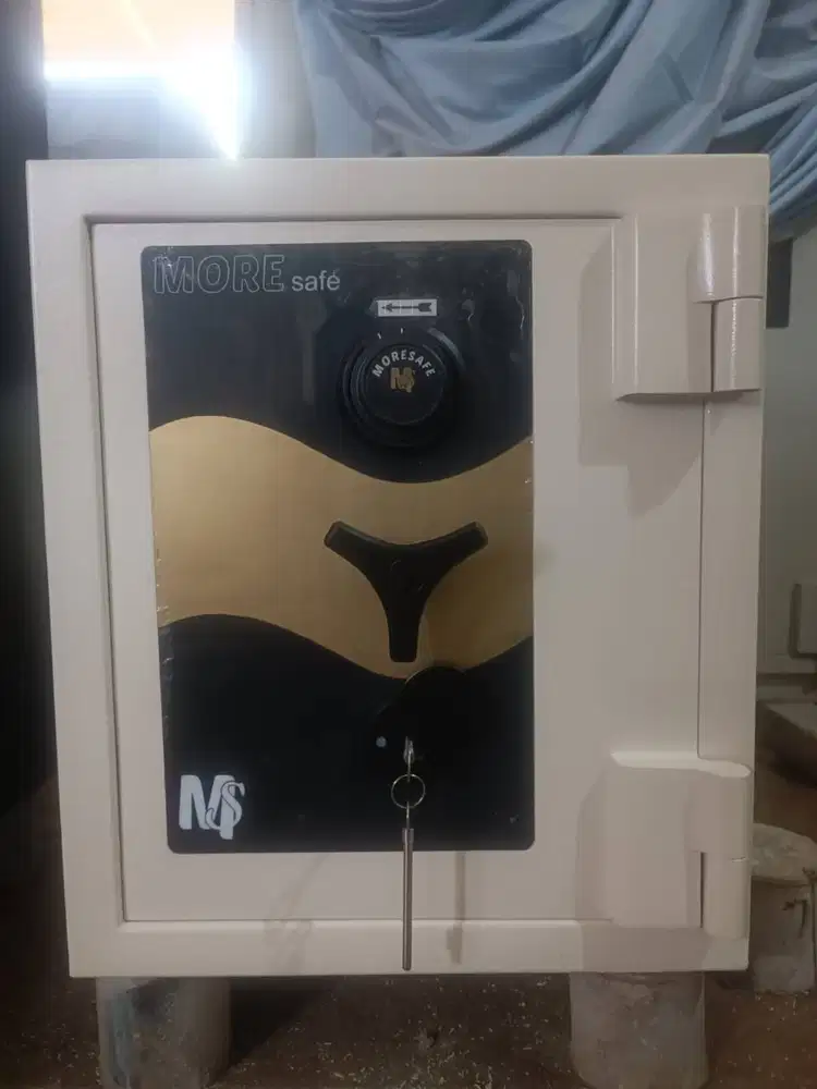 Jual brankas pabrikasi garansi 1 tahun