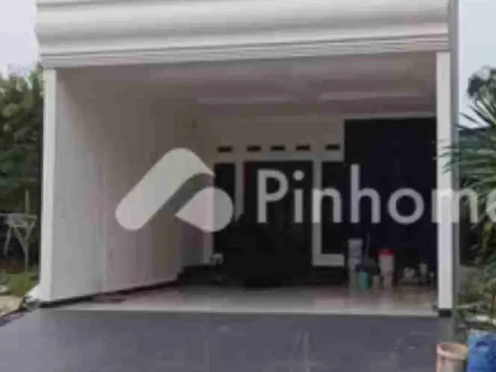 Rumah Baru semi Furnished jatinegara Baru Brand New  Luas 2 Lantai