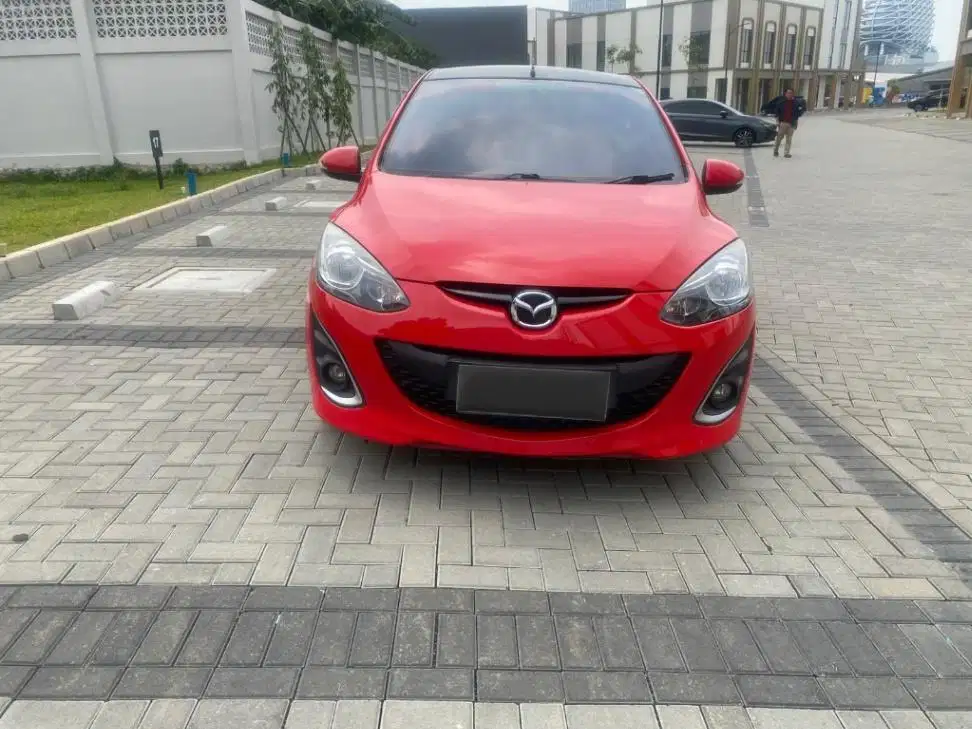 MAZDA 2 R AT 2014