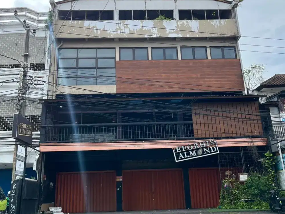 DIJUAL TANAH DAN BANGUNAN 3 BIDANG TOTAL LUAS 200 M2 - BADUNG