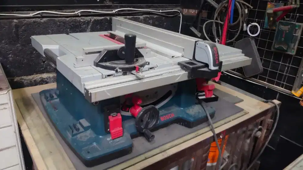 Meja Potong BOSCH GTS 10 XC