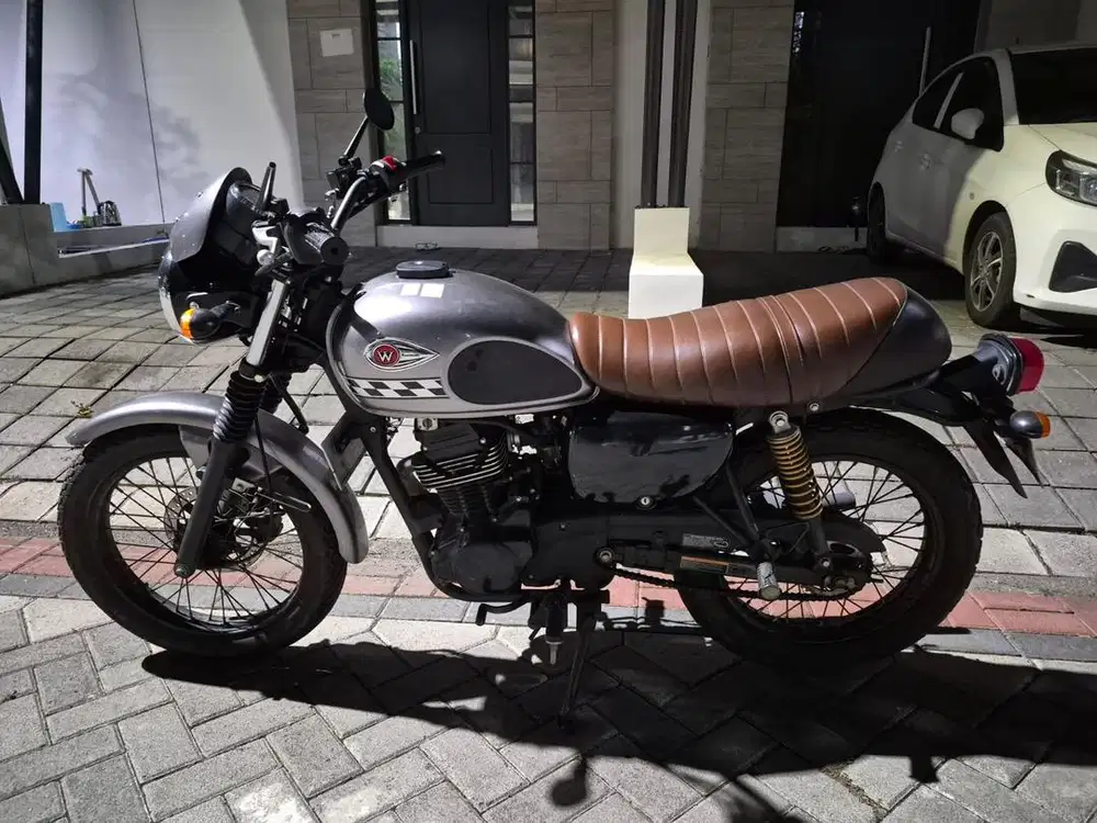 Kawasaki W175 Cafe 2022