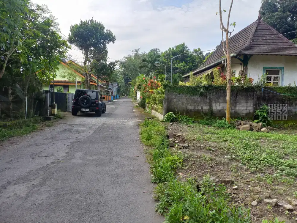 Tanah SHM Pekarangan 136 m² Jalan Kaliurang timur Kampus UII Jogja