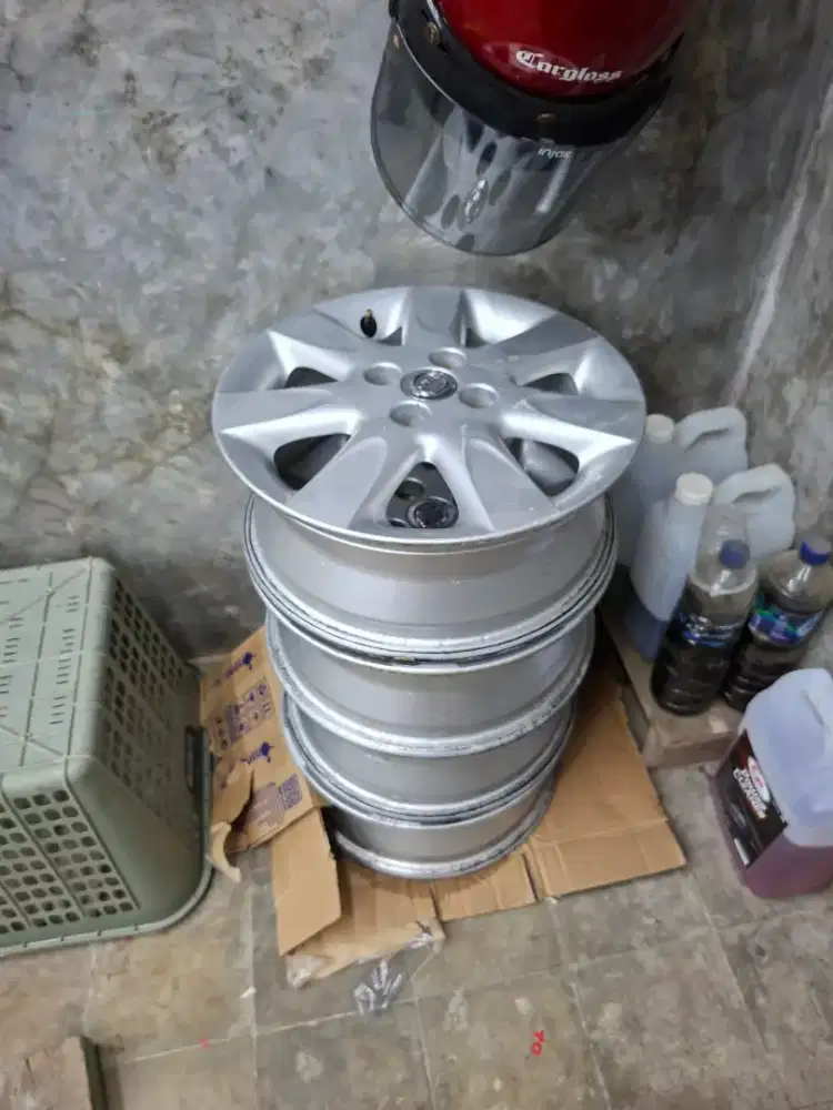 Velg original nissan march r15