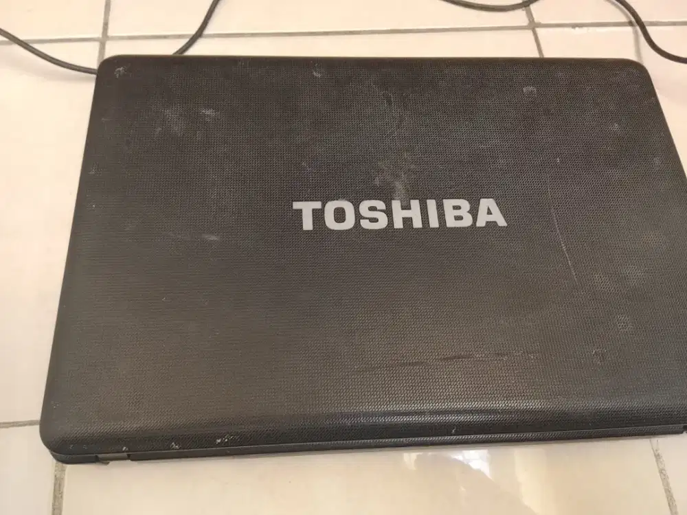 Leptop Core i3 320 Toshiba C640 pro