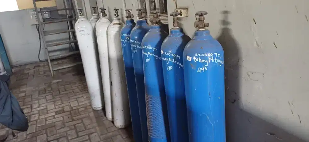 Tabung Oksigen dan Nitrogen