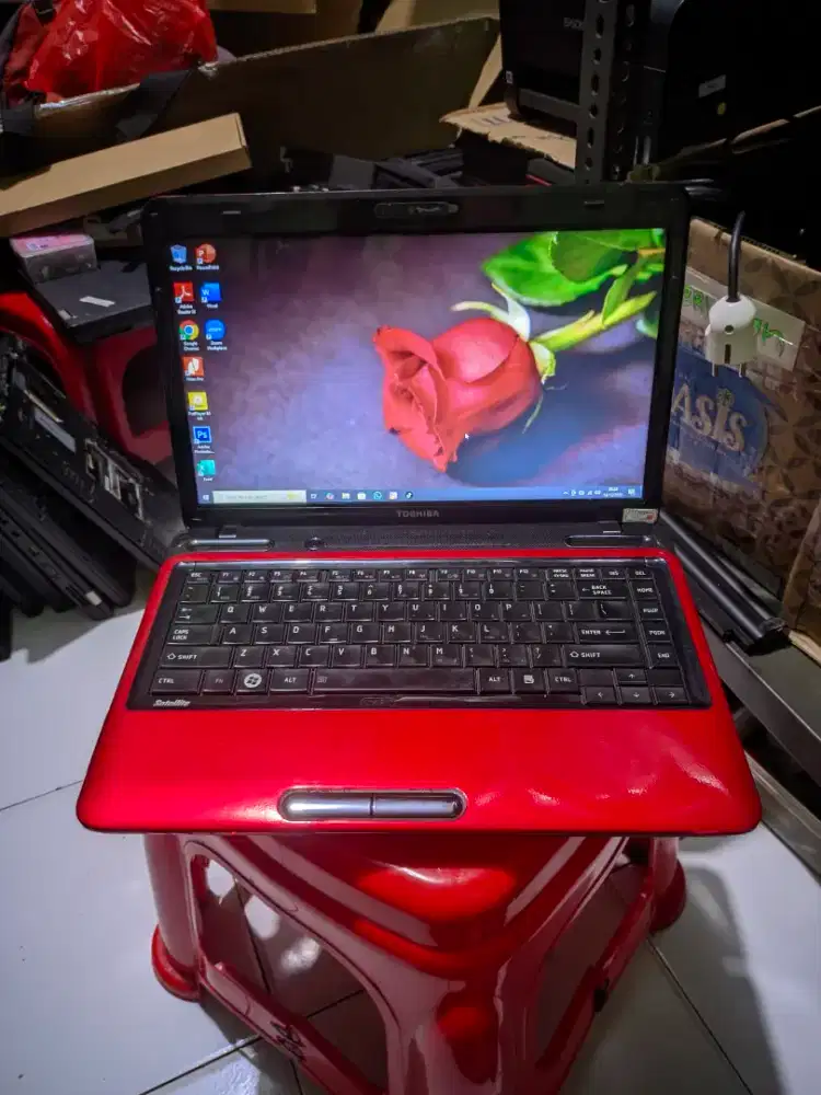Laptop toshiba core i3 ram 8 gb SSD 120gb bergaransi