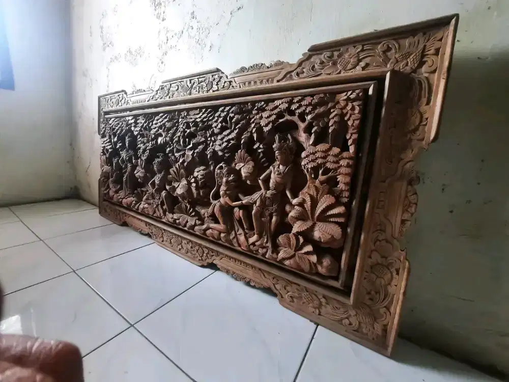 Lukisan ukir Jati Penari Bali