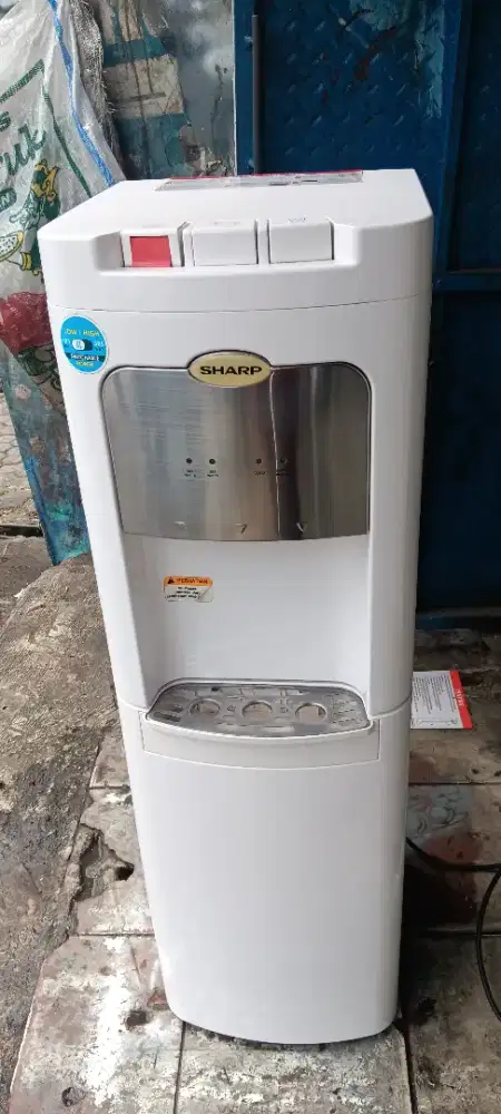 Dispenser sharp galonbawah original