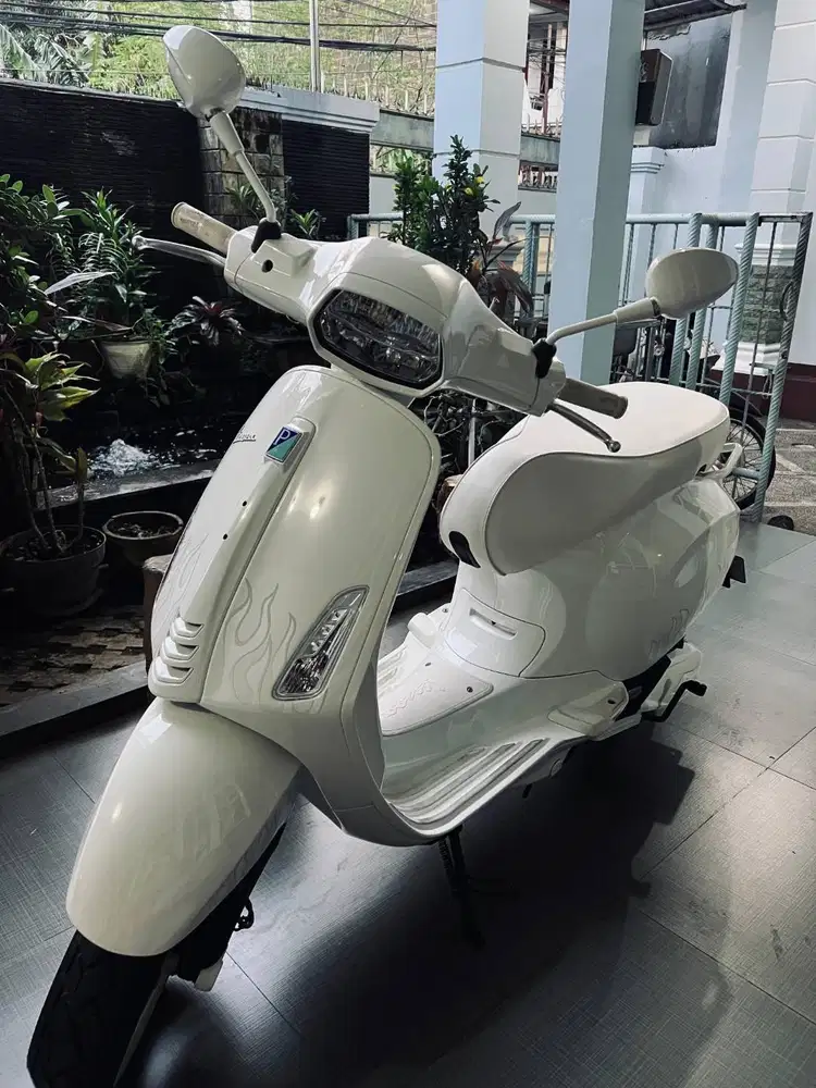 Vespa × Justin biaber