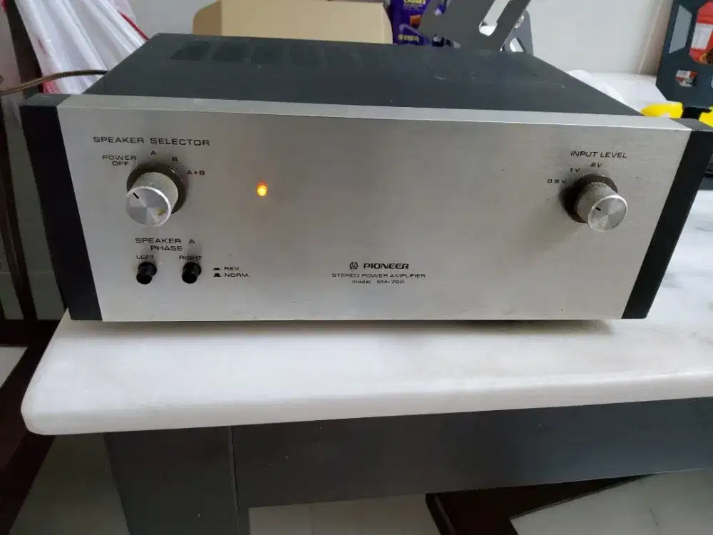 Pioneer SM-700 Stereo Power Amplifier Audio Solid Stage