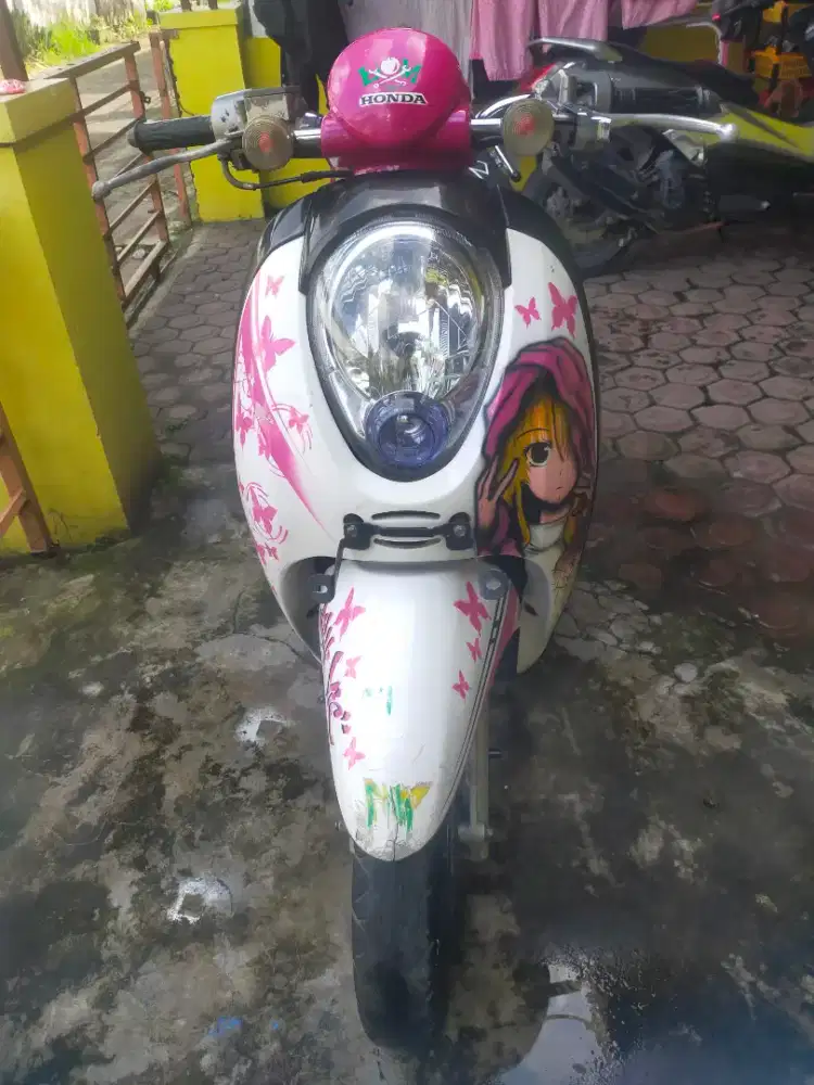 Scoopy lengkap dan cantik