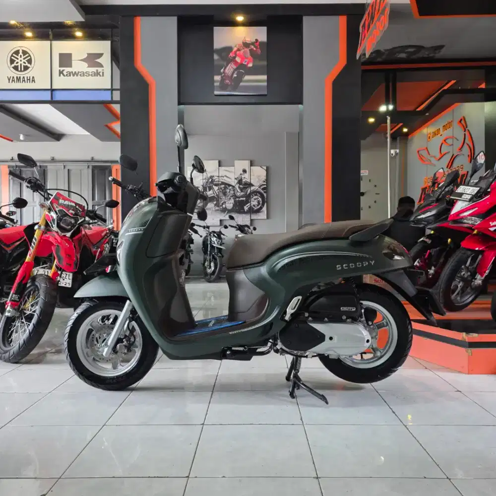 SCOOPY PRESTIGE 2025