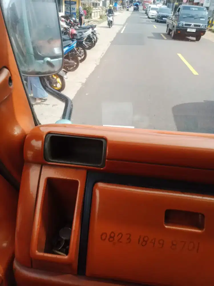 Pencari pekerjaan sebagai sales